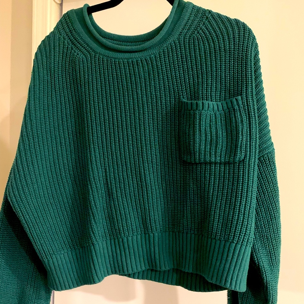 GAP - FOREST GREEN CROPPED SWEATER (US Women’s L)